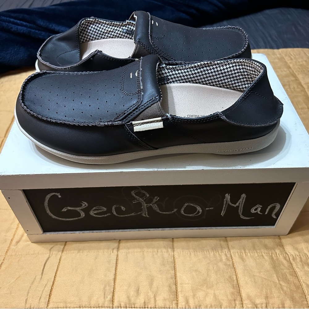 COPY - Tired Feet!!! Snatch these NEW 2 in 1 GECKO MAN  Walk Hero Premium Leath…